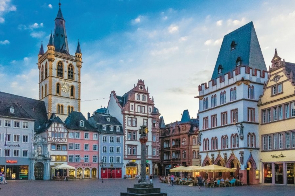 Trier an der blauen Mosel
